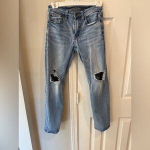 American Eagle Jeans Mens 28x30* (inseam measures 28)Slim Straight Extreme Flex